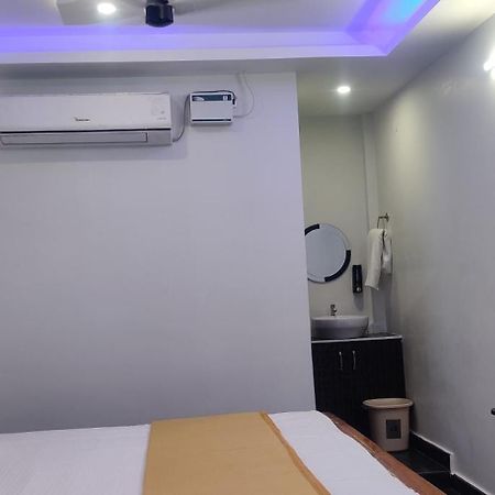 Aadhi Esha Residency Hotel Tiruvannamalai Exterior photo